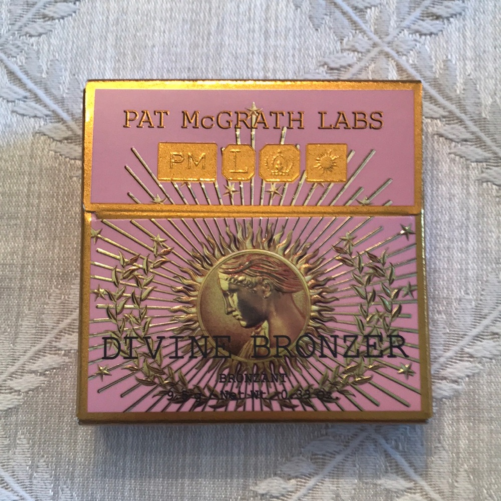 Pat McGrath Labs Divine Bronzer in Desert Glow w beautiful tan & shimmer 🌟🌵